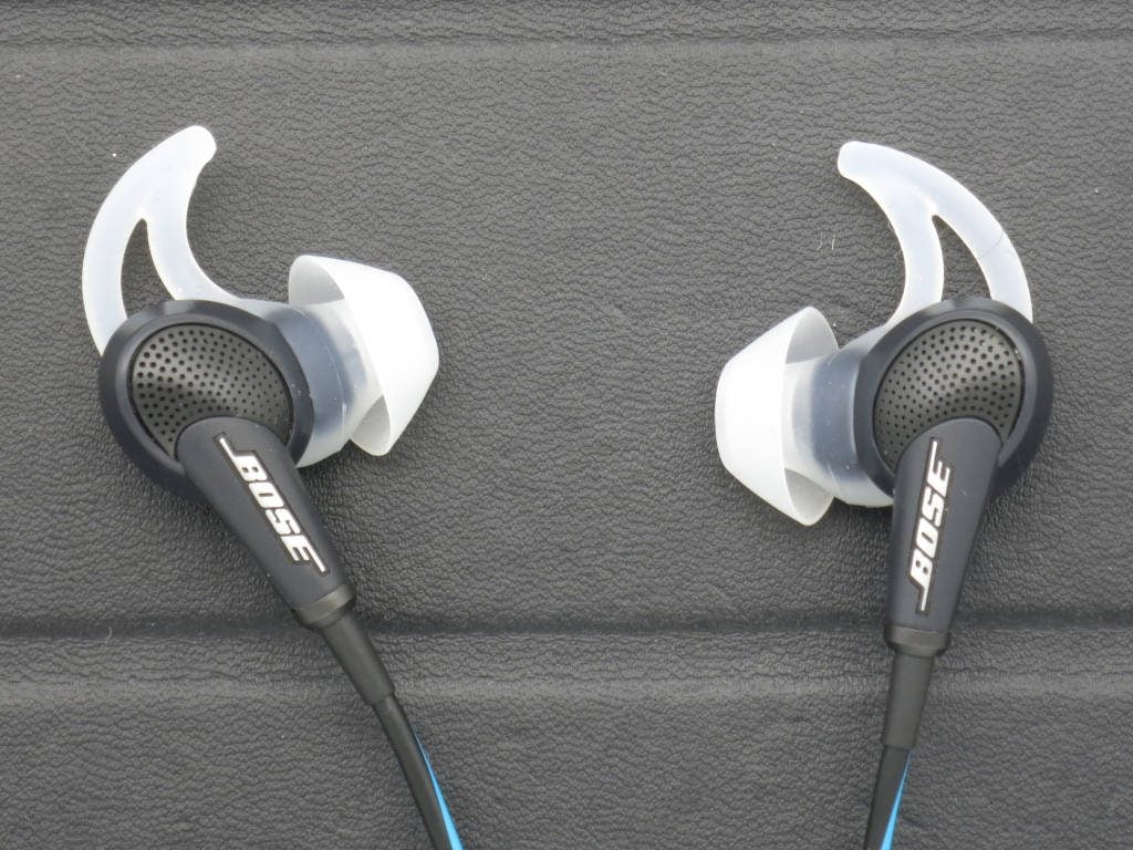 Bose-QC20-in-ear-noise-cancelling-headphones
